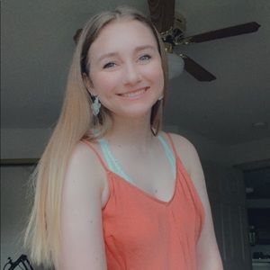 Meet your Posher, Tiffany